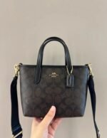 ⁦Coach Cross Bag For Women⁩ - الصورة ⁦6⁩