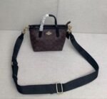 ⁦Coach Cross Bag For Women⁩ - الصورة ⁦5⁩