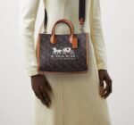 ⁦Coach Cross Bag For Women⁩ - الصورة ⁦4⁩
