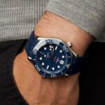 ⁦Omega (SEAMASTER DIVER) watch for men 210.32.42.20.03.001⁩ - الصورة ⁦6⁩