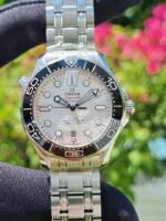 ⁦Omega (SEAMASTER DIVER) Watch For Men 210.30.42.20.04.001⁩ - الصورة ⁦9⁩