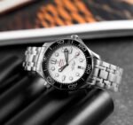 ⁦Omega (SEAMASTER DIVER) Watch For Men 210.30.42.20.04.001⁩ - الصورة ⁦8⁩