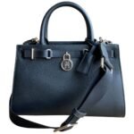 ⁦Tommy Hilfiger Shoulder Handbag For Women Navy⁩ - الصورة ⁦2⁩