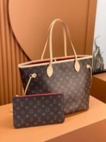⁦Louis Vuitton Hand Bag For Women⁩ - الصورة ⁦3⁩