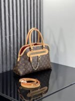 ⁦Louis Vuitton Cross Bag For Women⁩ - الصورة ⁦6⁩