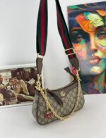 ⁦Gucci Cross Bag For Women⁩ - الصورة ⁦5⁩